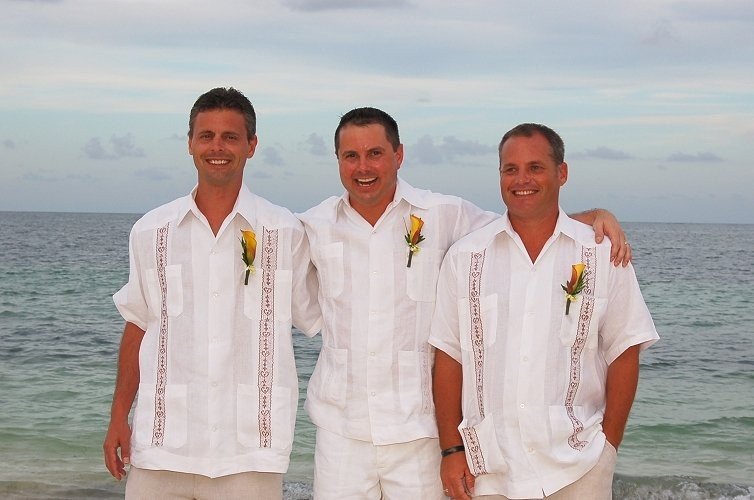 12 Beach Wedding Attire Ideas for Men