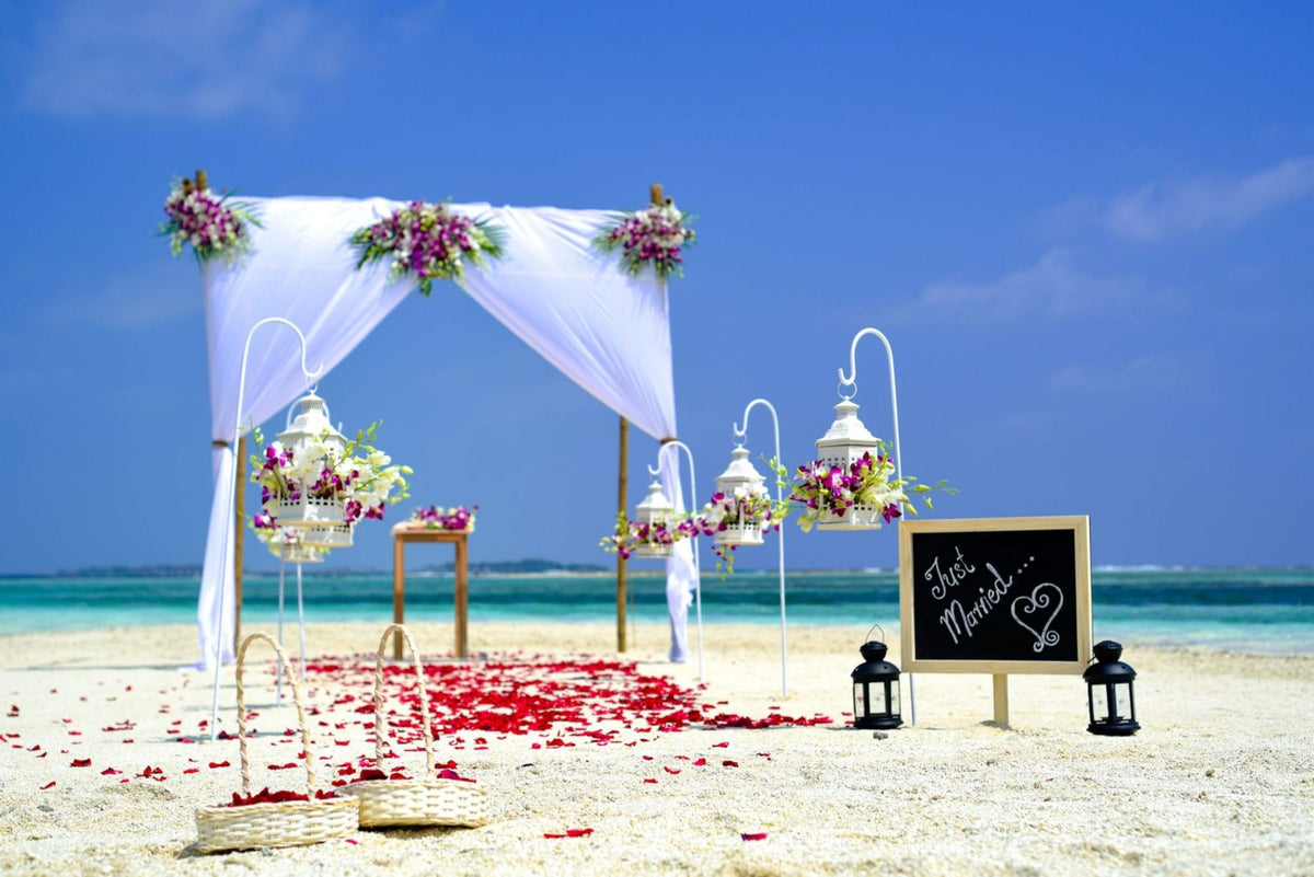 Tips for Men on What to Wear at a Beach Wedding