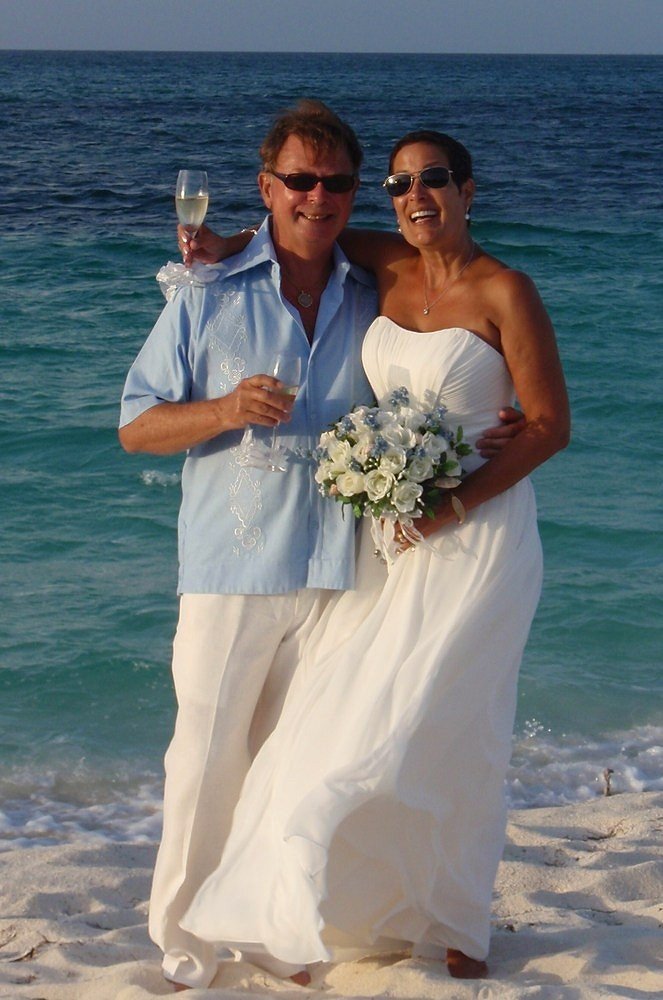 Top 5 Reasons to Choose a Beach Wedding