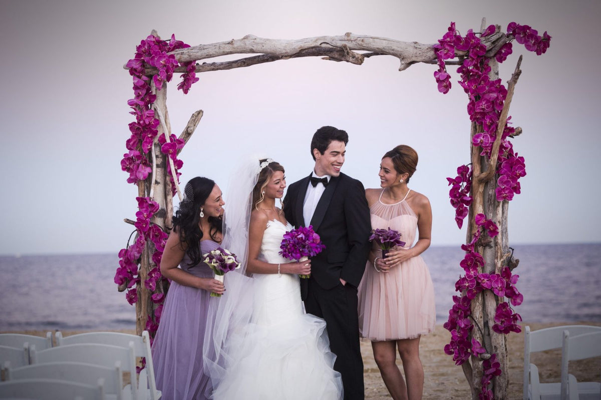 Beach Wedding: Dressing the Groom