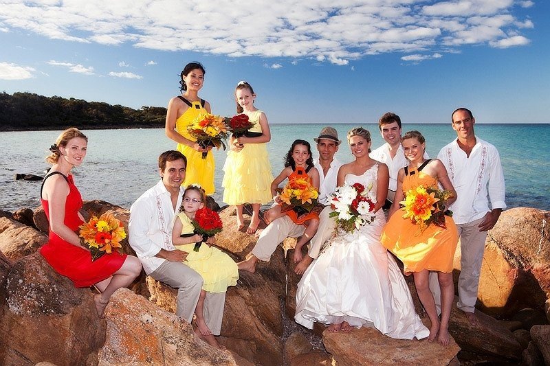 The Best Colors to Wear to A Beach Wedding