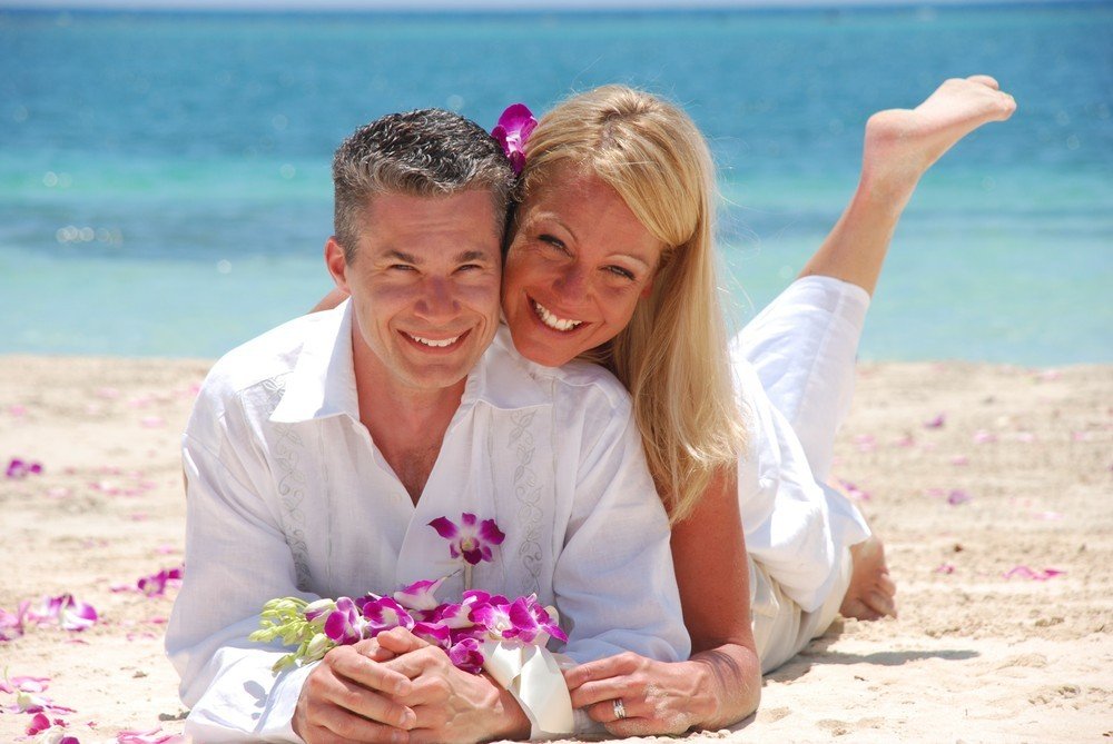 How to Decide on What to Wear to a Beach Wedding